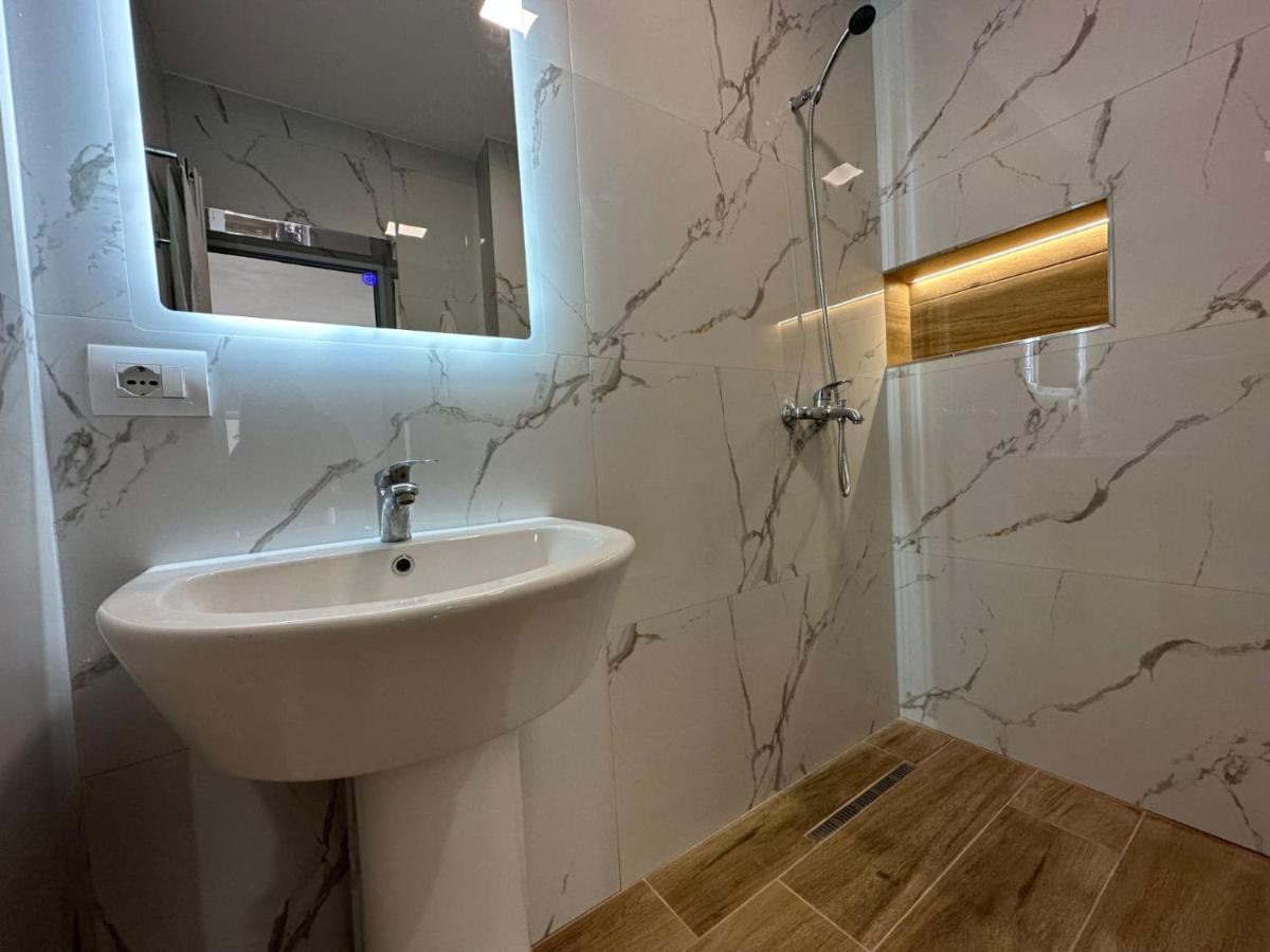 Aila Apartment Sarande Exterior photo