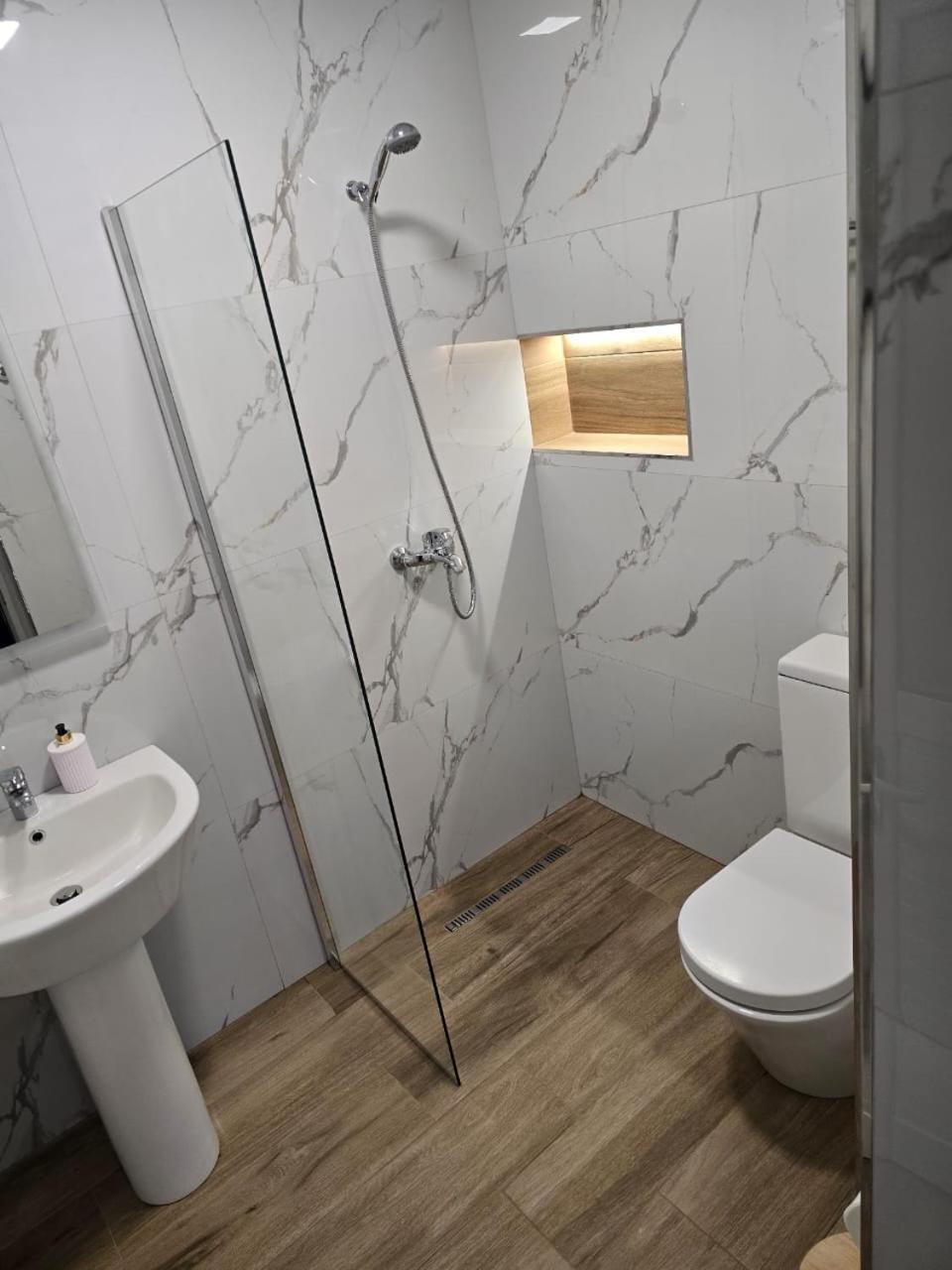 Aila Apartment Sarande Exterior photo