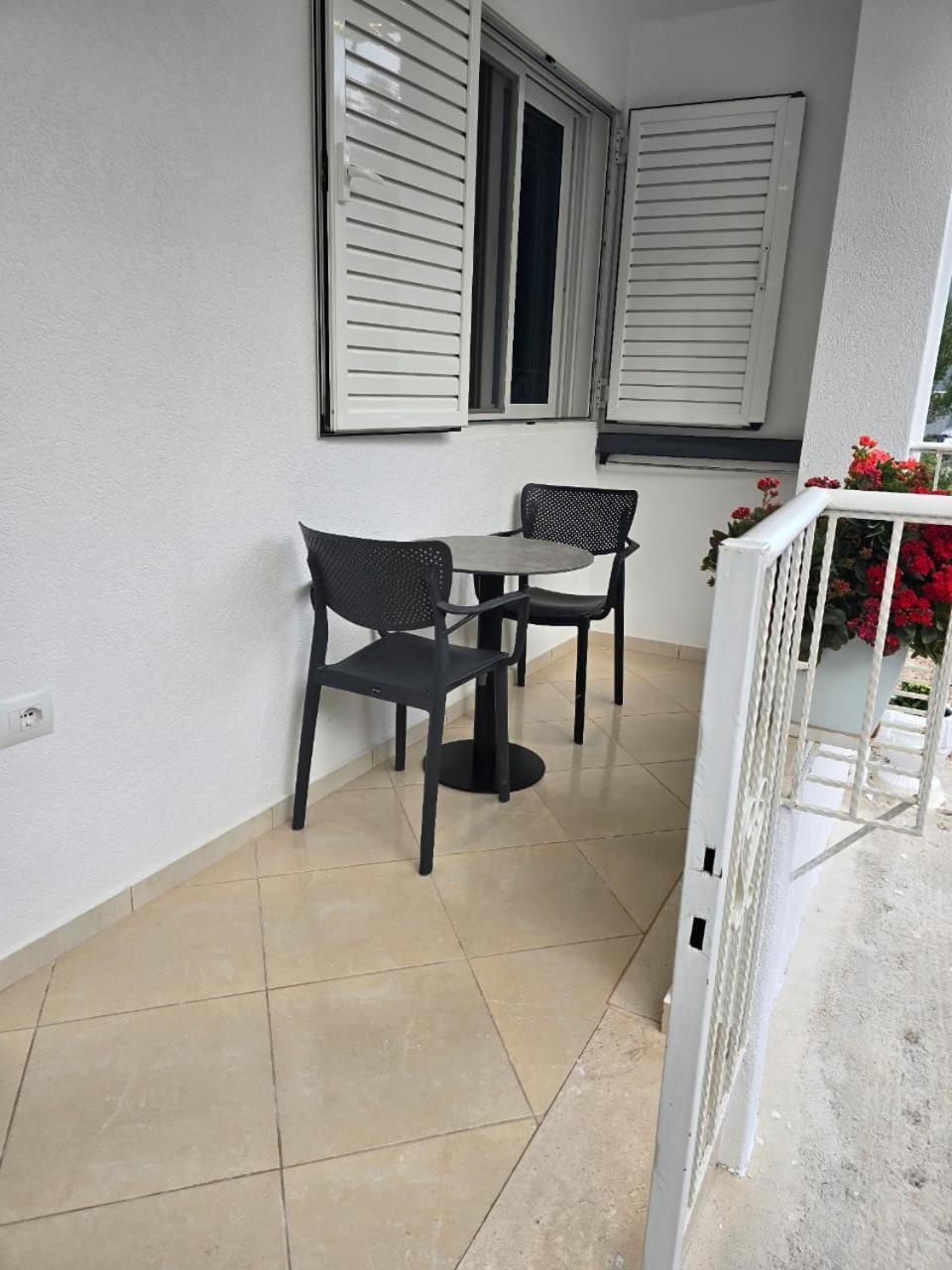 Aila Apartment Sarande Exterior photo