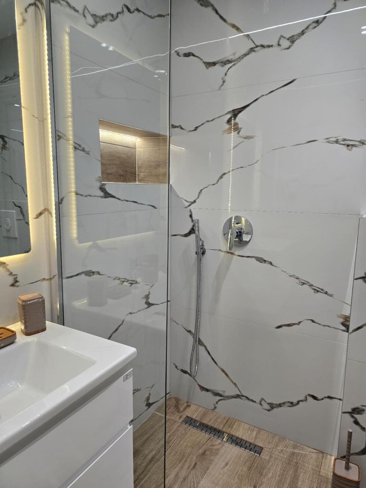 Aila Apartment Sarande Exterior photo
